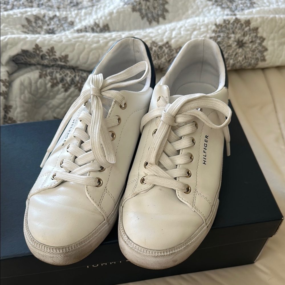 Tommy Hilfiger White Low-Top Sneakers